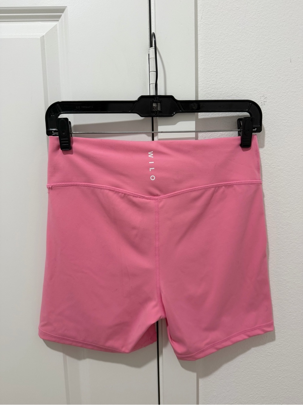 ✨🎀NWT Wilo The Label V-Waist Bike Short in Bright Pink🎀✨ - Picture 4 of 6